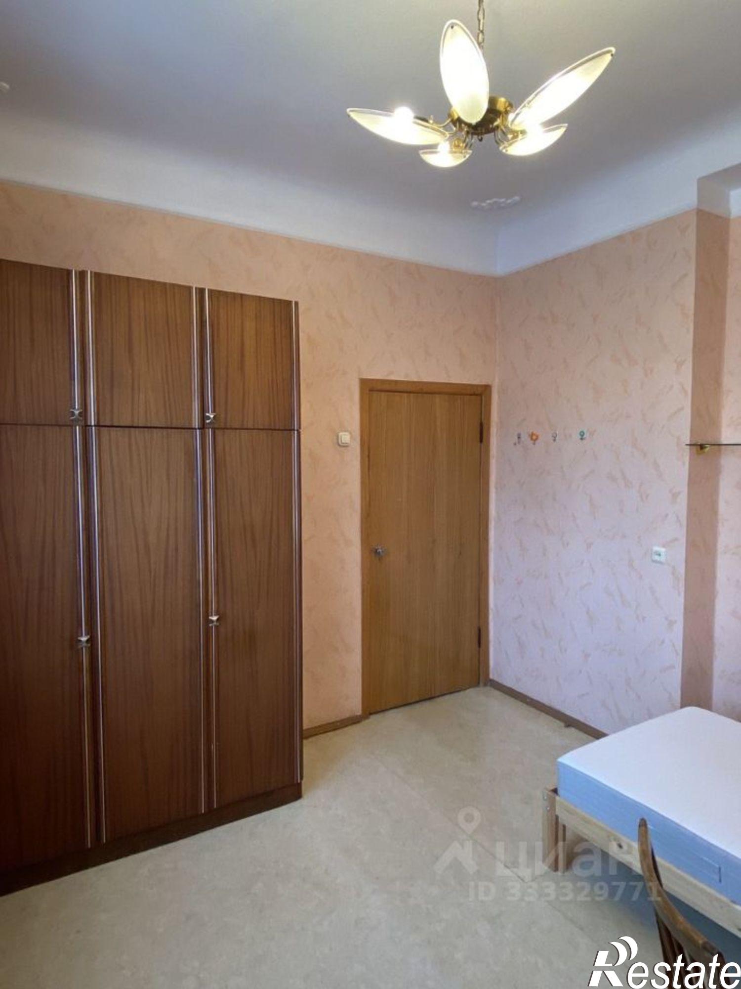 Сдать комнату за 15 000 рублей на ул Ленина, 8