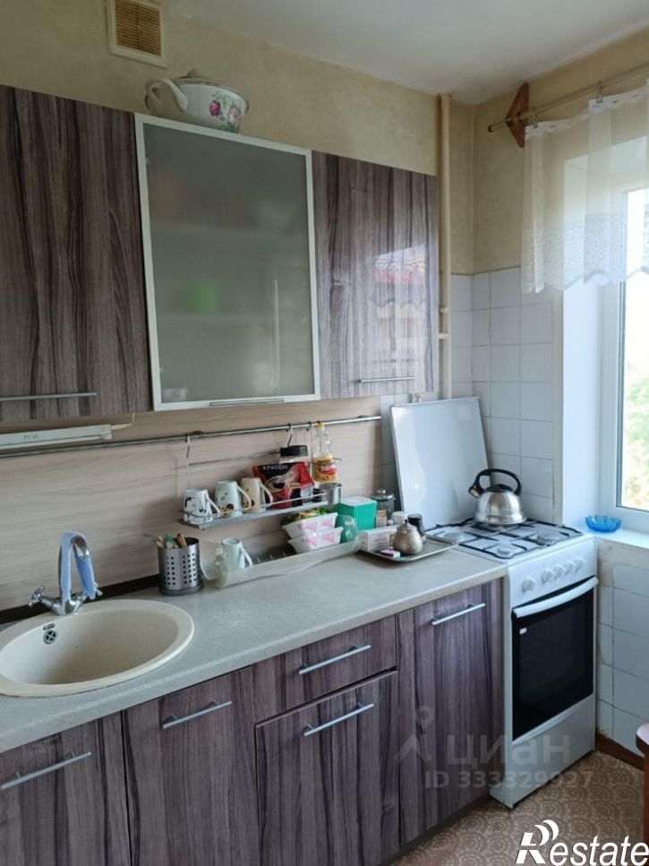 4-комн квартира ул Бархатовой, 7А,  д. 7А