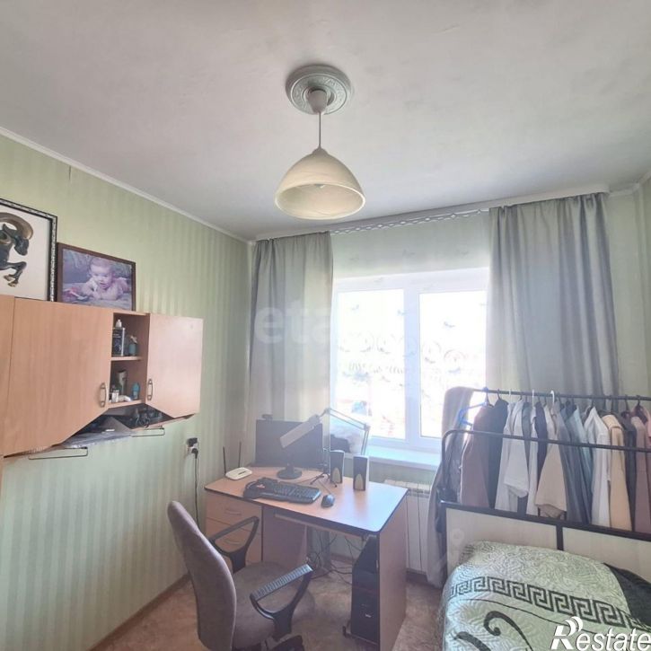 3-комн квартира пр-кт Комарова, 1,  д. 1
