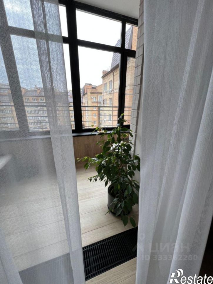 3-комн квартира ул Ф.И.Тютчева, 8,  д. 8