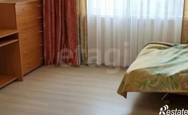 3-комн квартира ул 20 лет РККА, 210,  д. 210