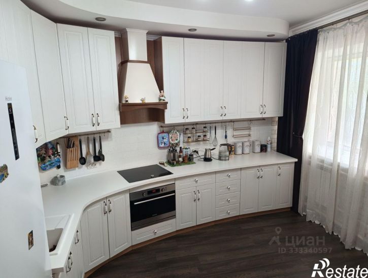 4-комн квартира ул Физкультурная, 8,  д. 8