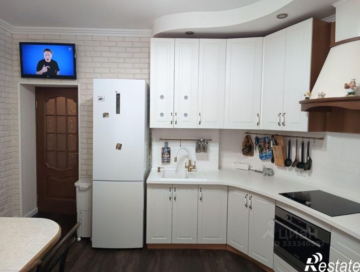 4-комн квартира ул Физкультурная, 8,  д. 8