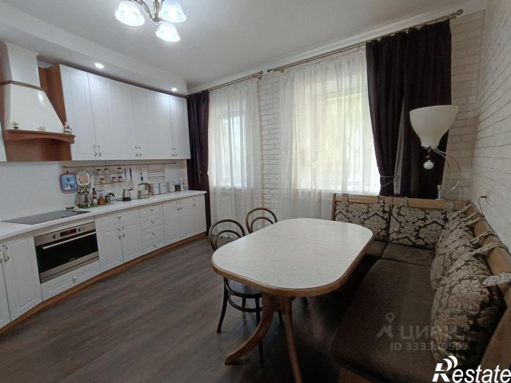 4-комн квартира ул Физкультурная, 8,  д. 8
