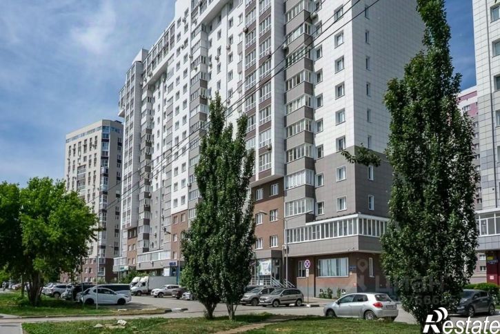 3-комн квартира ул Конева, 8,  д. 8