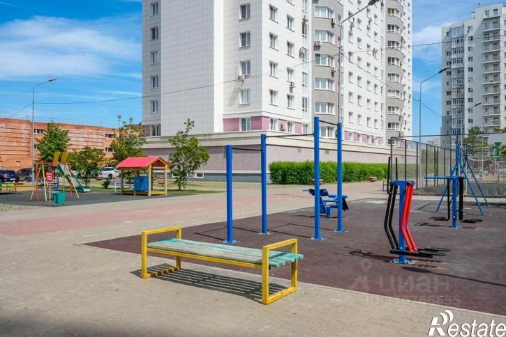 3-комн квартира ул Конева, 8,  д. 8