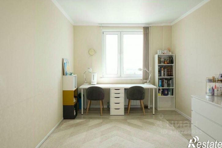 3-комн квартира ул Конева, 8,  д. 8