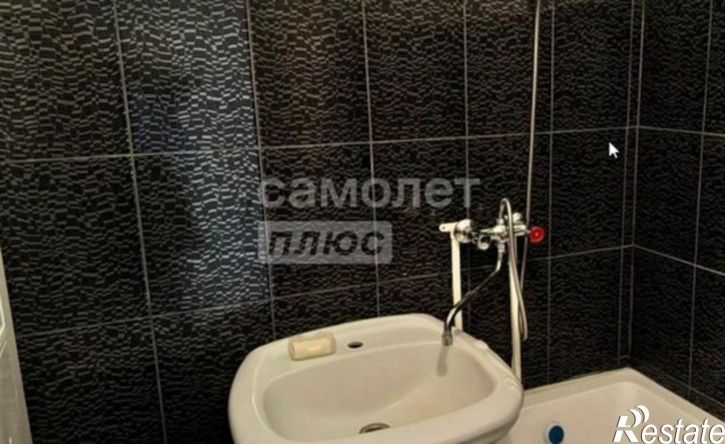 1-комн квартира Космический пр-кт, 105,  д. 105