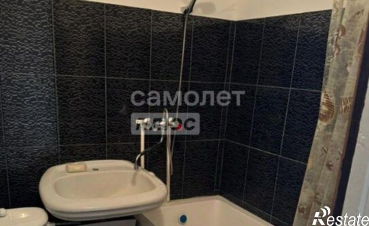 1-комн квартира Космический пр-кт, 105,  д. 105