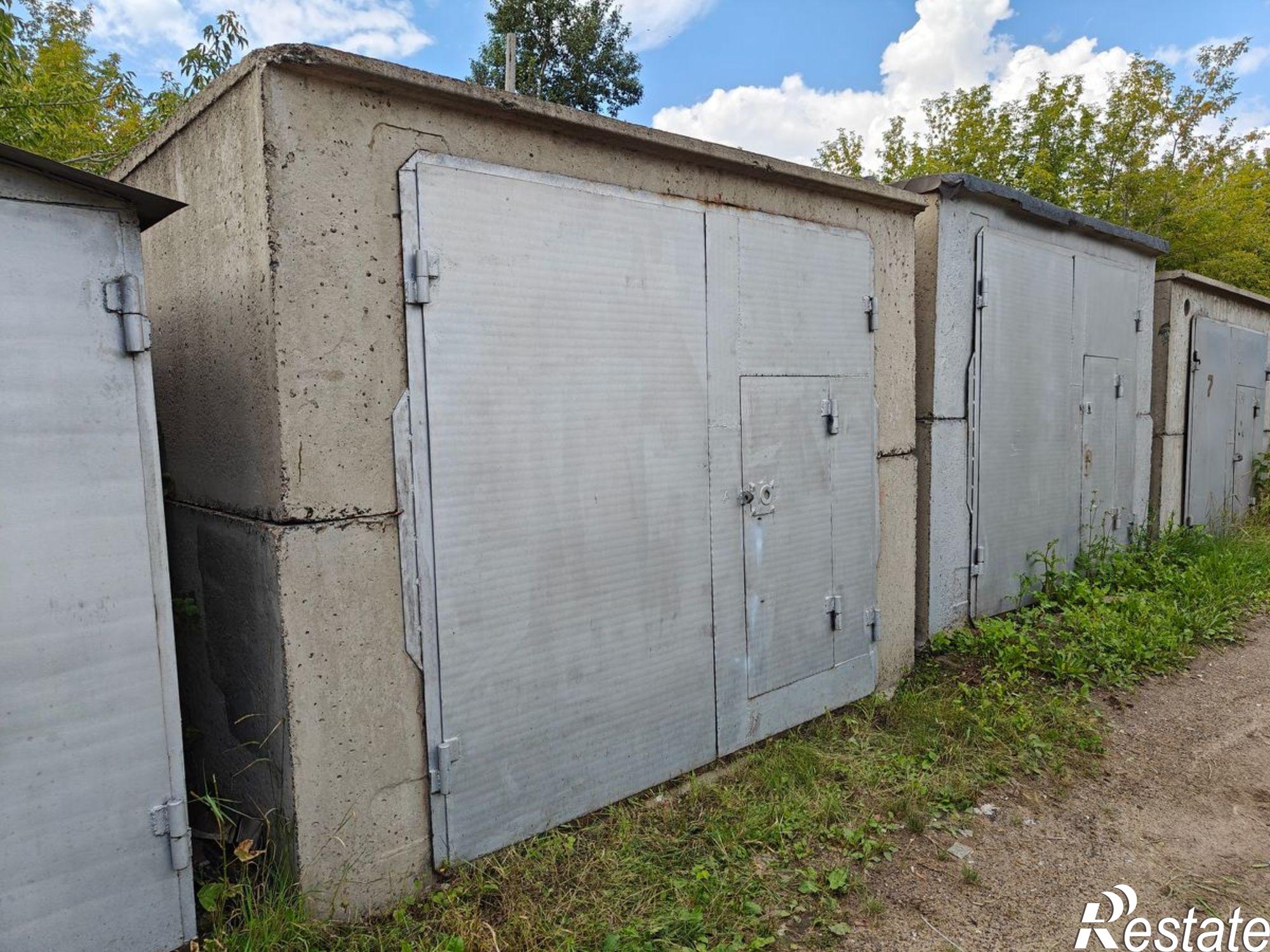 Купить гараж, место в паркинге за 600 012 рублей на ул Труда, 33
