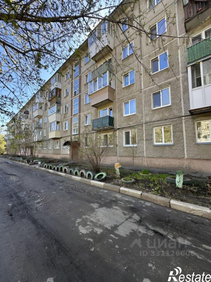 3-комн квартира ул Андрианова, 34,  д. 34