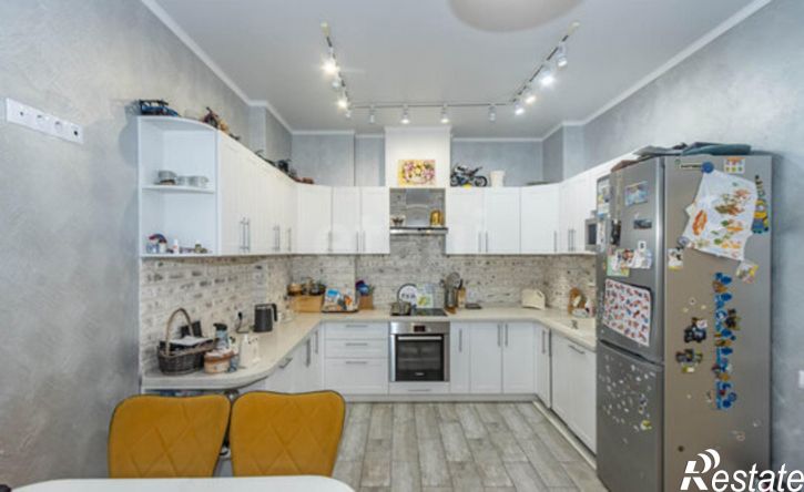 3-комн квартира ул Волховстроя, 23,  д. 23