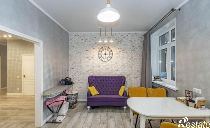 3-комн квартира ул Волховстроя, 23,  д. 23