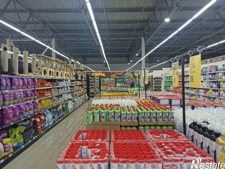 Торговое помещение проспект Комарова, 13В