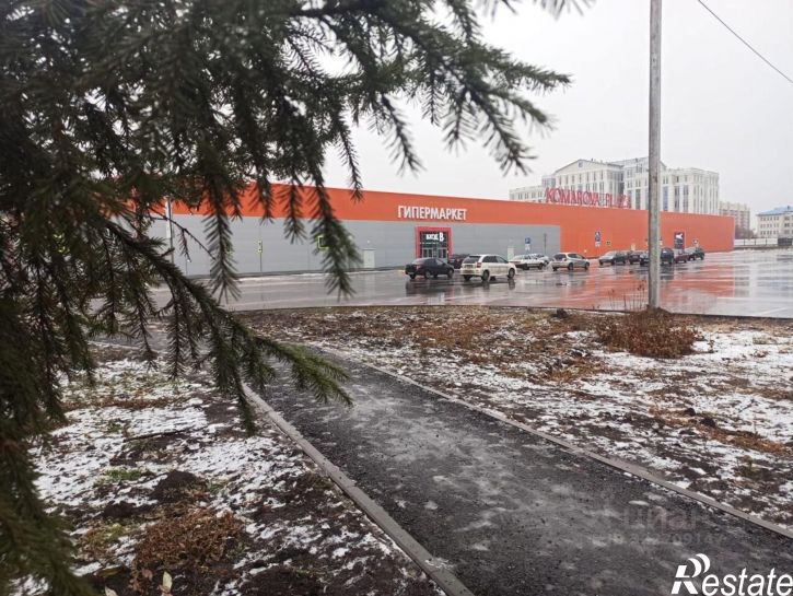 Торговое помещение проспект Комарова, 13В