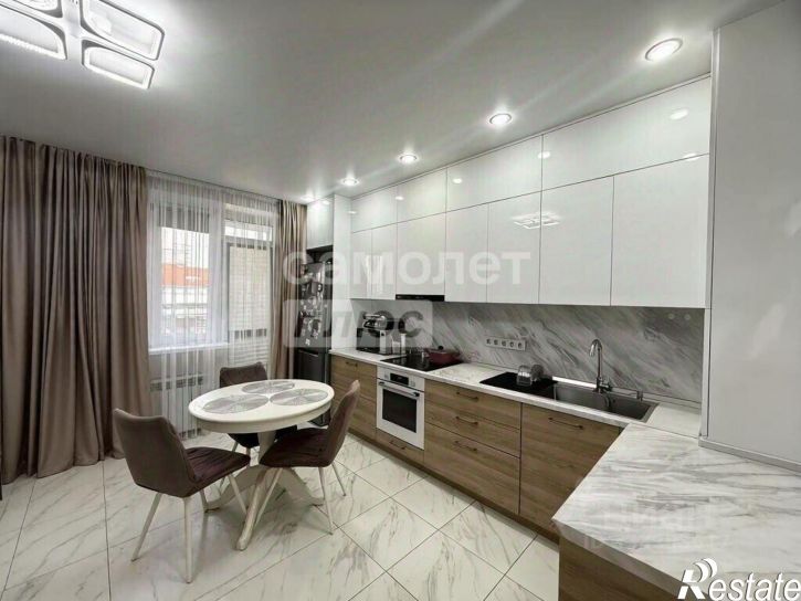 3-комн квартира ул 1-й Красной Звезды, 79,  д. 79
