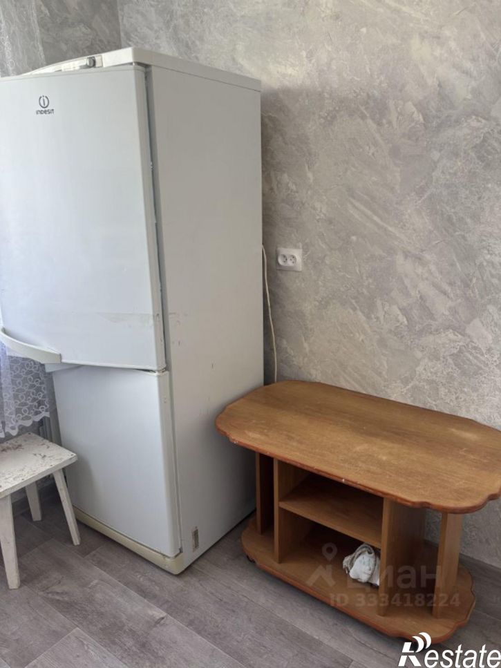 1-комн квартира Космический пр-кт, 49,  д. 49