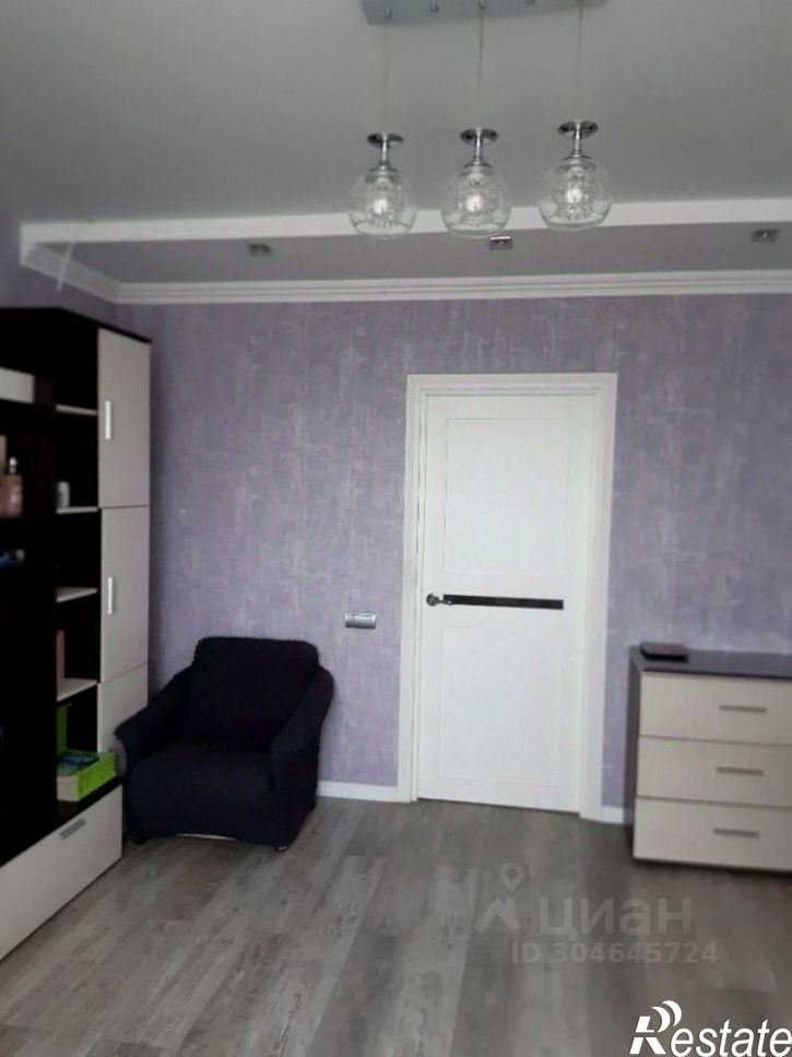 Комната пр-кт Комарова, 9/1,  д. 9/1