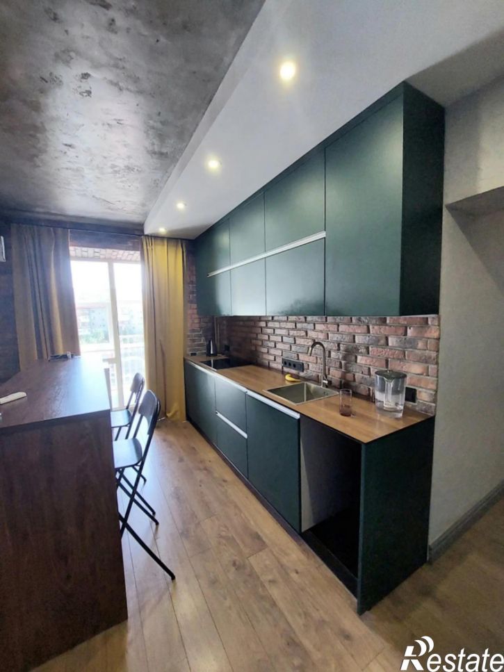 3-комн квартира ул Арнольда Нейбута, 14