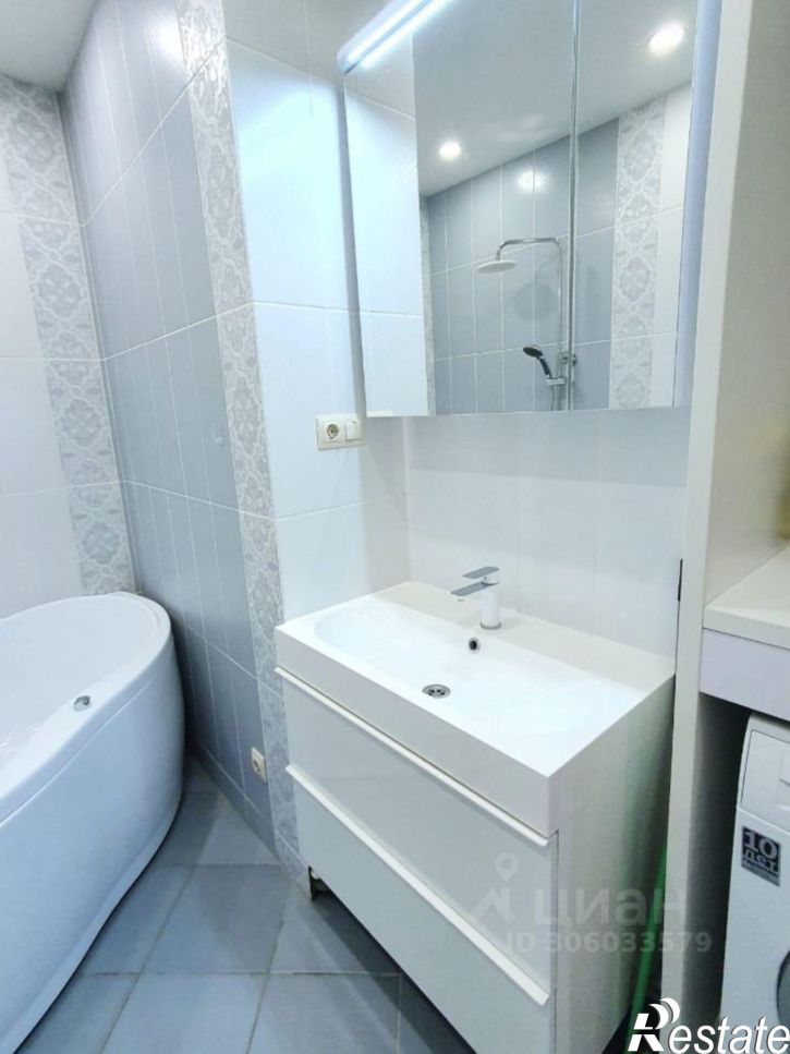 2-комн квартира ул 13-я Линия, 37/4,  д. 37/4