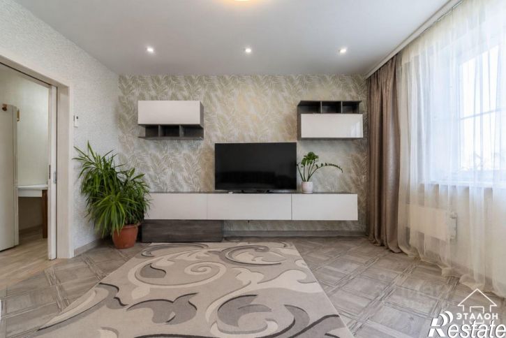 3-комн квартира ул Рокоссовского, 8,  д. 8