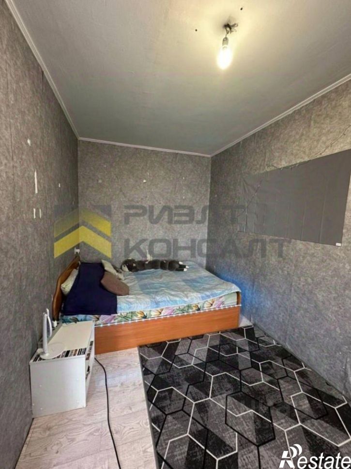 2-комн квартира ул 40 лет Ракетных Войск, 4,  д. 4