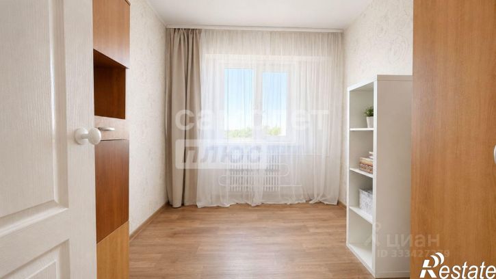 3-комн квартира ул Путилова, 8,  д. 8