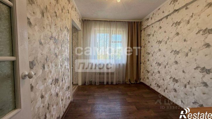 3-комн квартира ул Путилова, 8,  д. 8