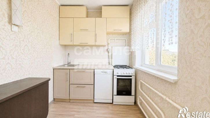 3-комн квартира ул Путилова, 8,  д. 8