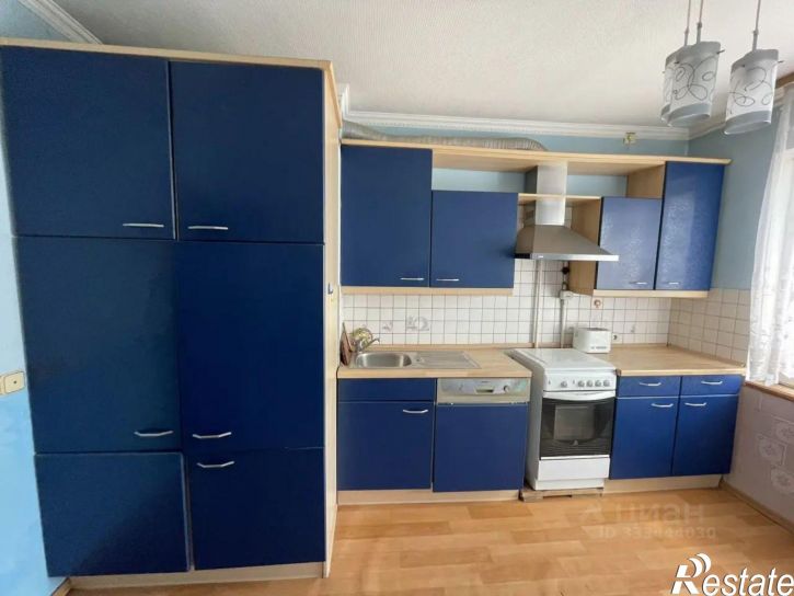 3-комн квартира ул Котельникова, 12,  д. 12
