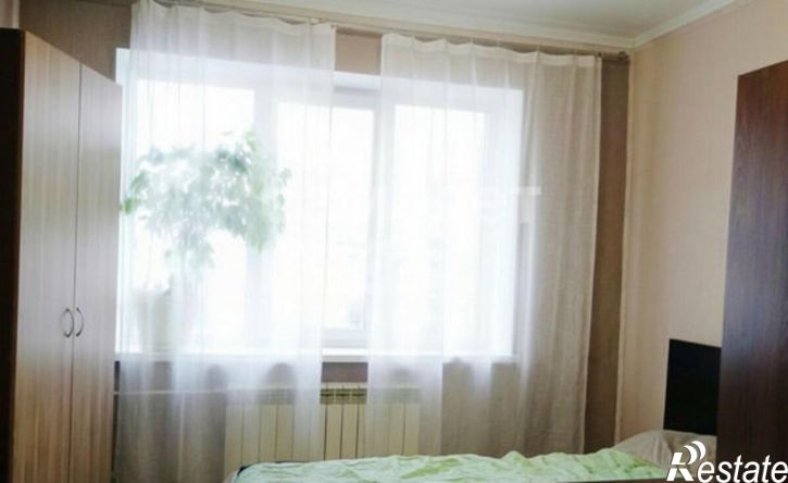 3-комн квартира пр-кт Комарова, 27,  д. 27
