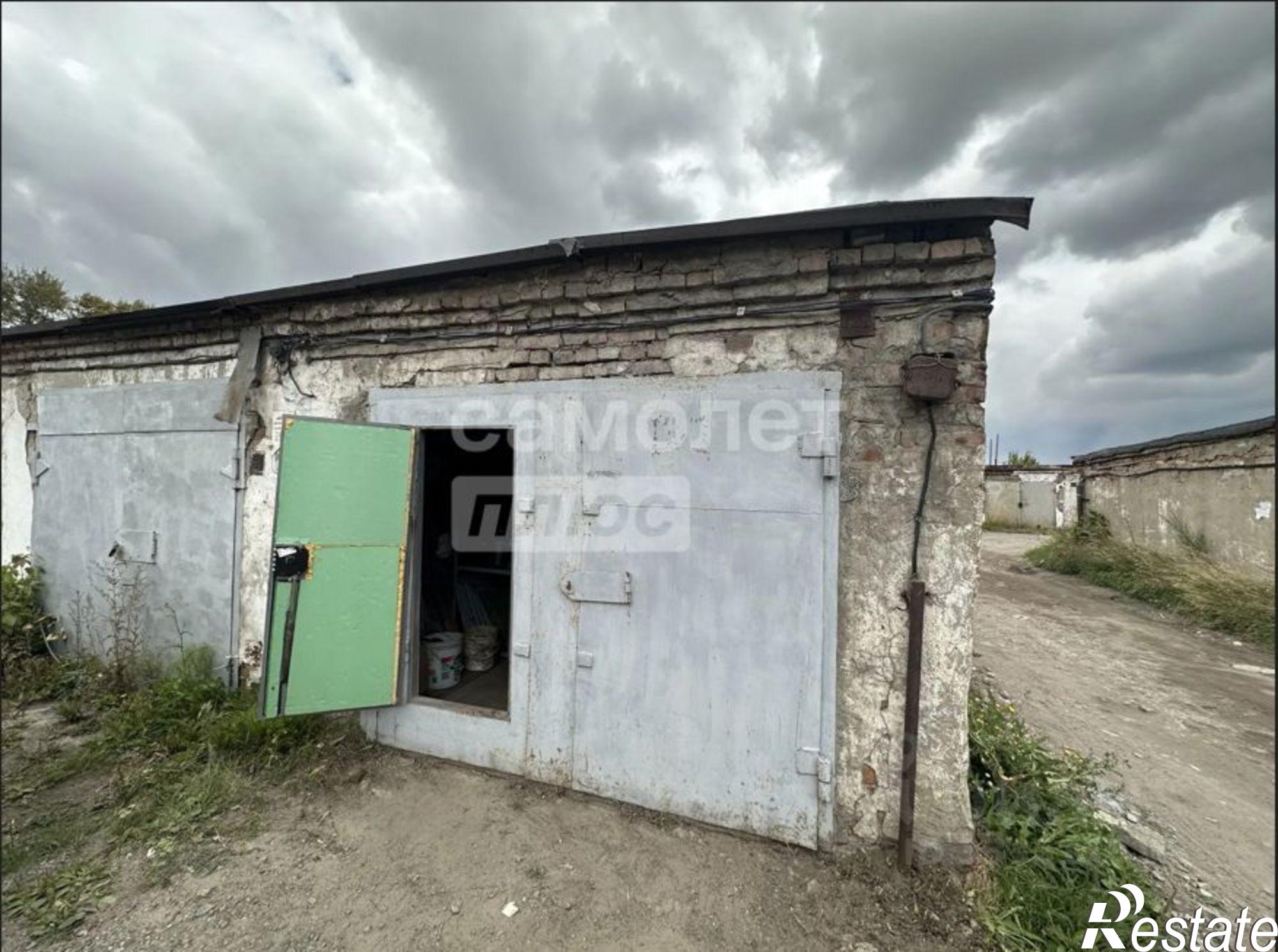 Купить гараж, место в паркинге за 550 000 рублей на Омск г., Советский