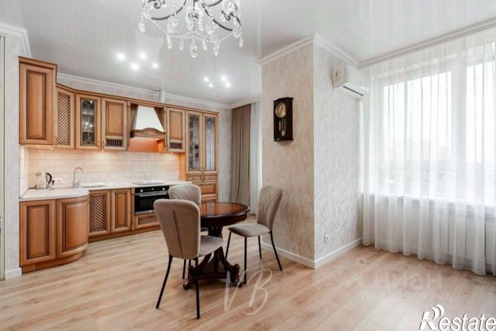 3-комн квартира ул Кемеровская, 8,  д. 8