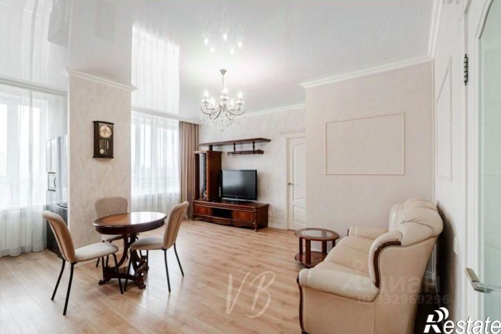 3-комн квартира ул Кемеровская, 8,  д. 8