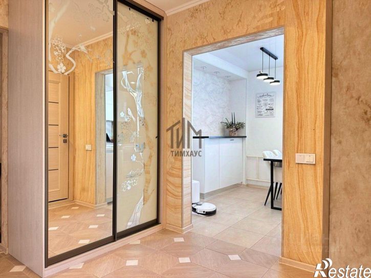 4-комн квартира ул Дианова, 20,  д. 20