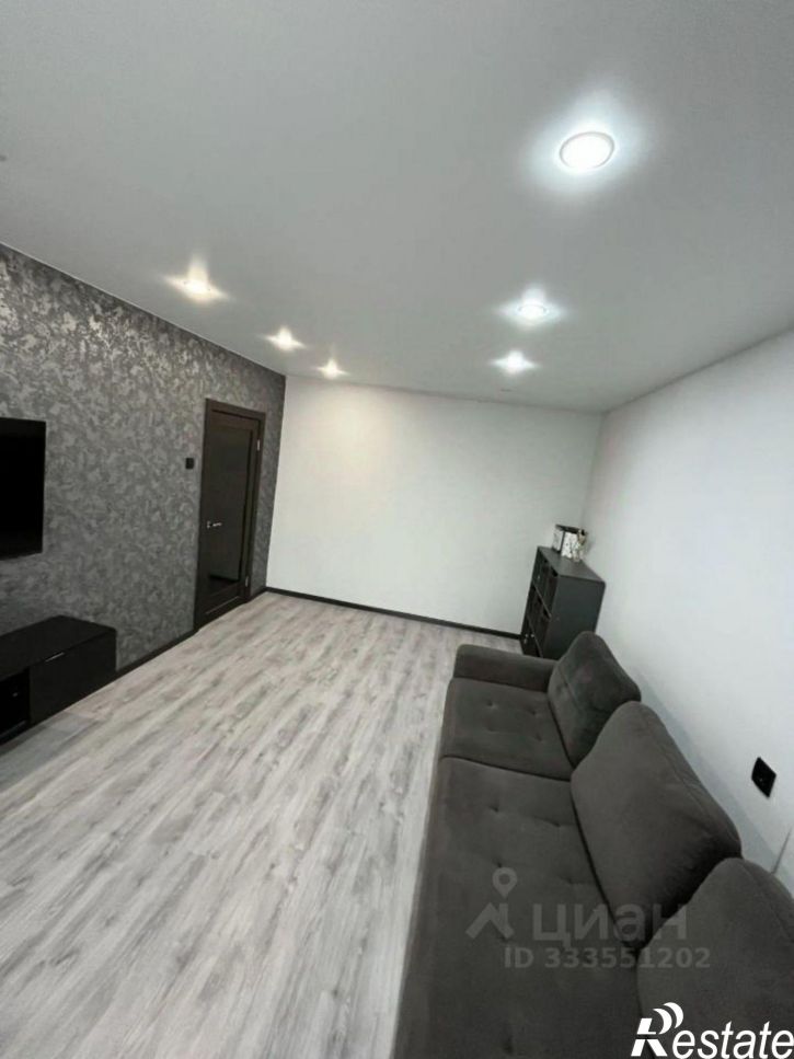 2-комн квартира ул Дианова, 15,  д. 15