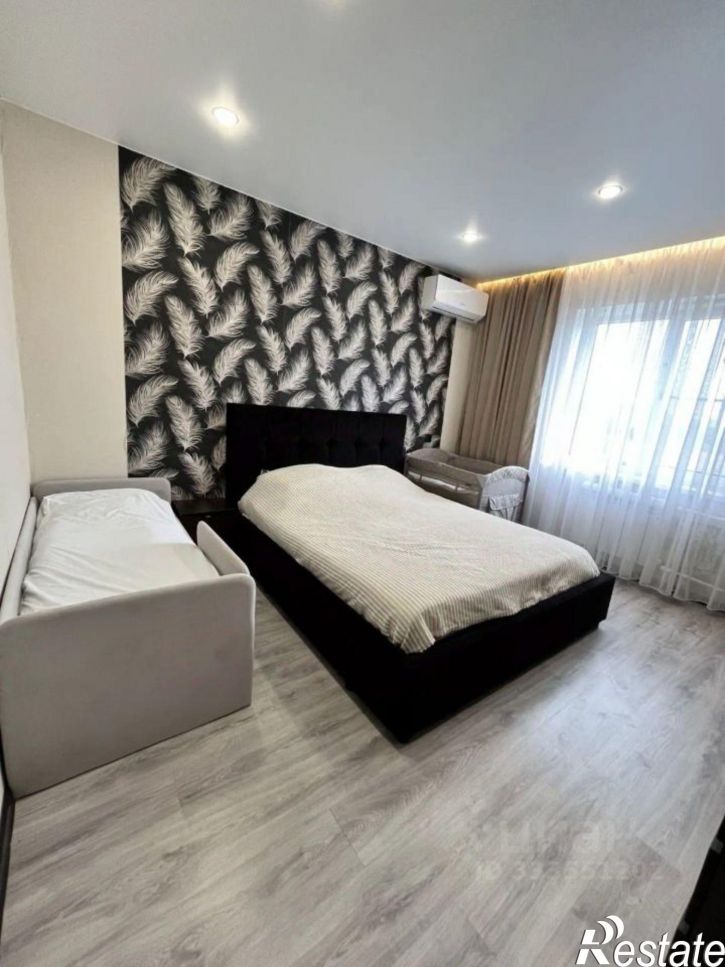 2-комн квартира ул Дианова, 15,  д. 15