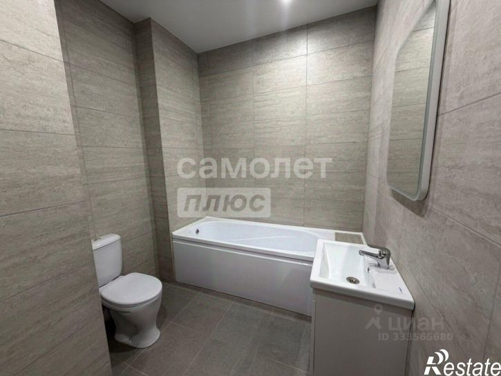 2-комн квартира в новом доме ул Завертяева, 1,  д. 1