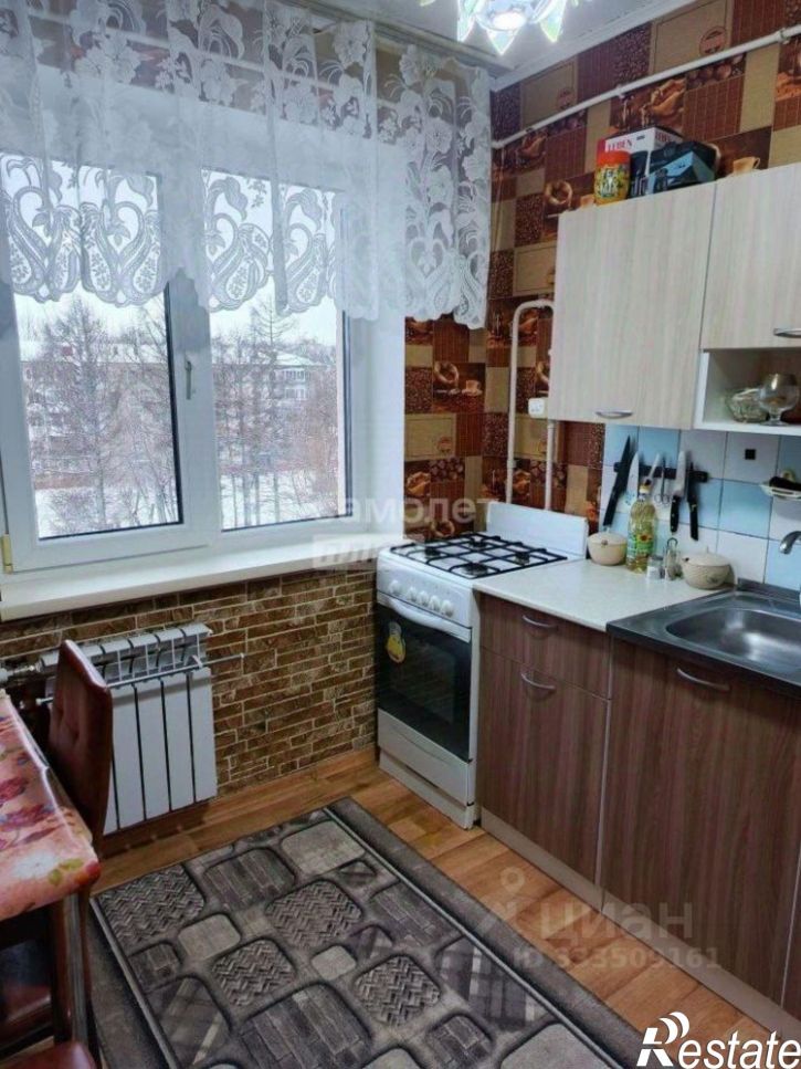 4-комн квартира ул Бархатовой, 6А,  д. 6А