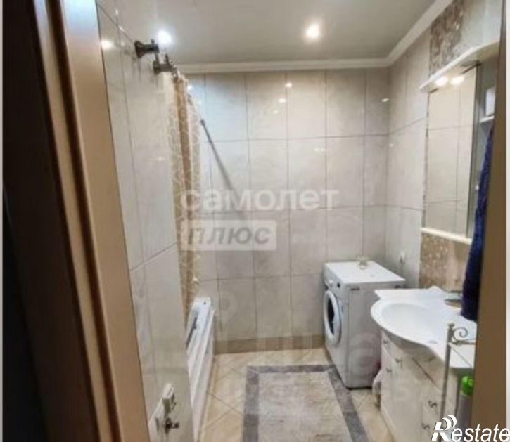 3-комн квартира проспект Комарова, 22 к1,  д. 22 к1
