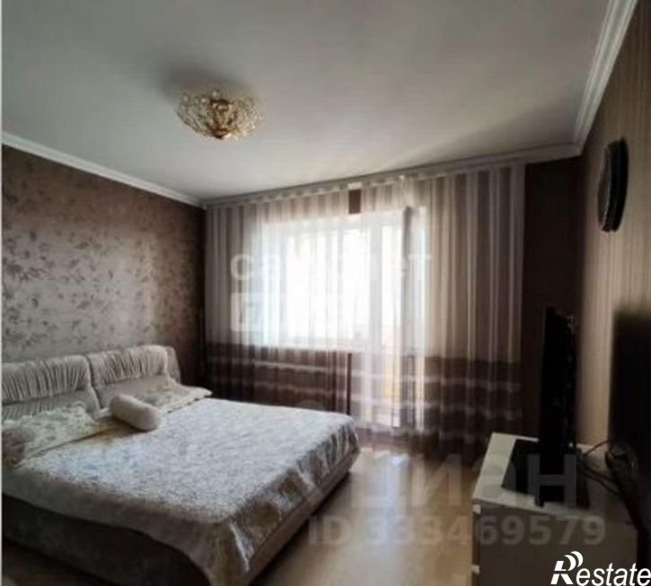 3-комн квартира проспект Комарова, 22 к1,  д. 22 к1