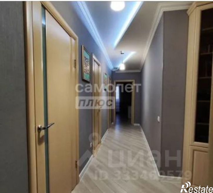 3-комн квартира проспект Комарова, 22 к1,  д. 22 к1