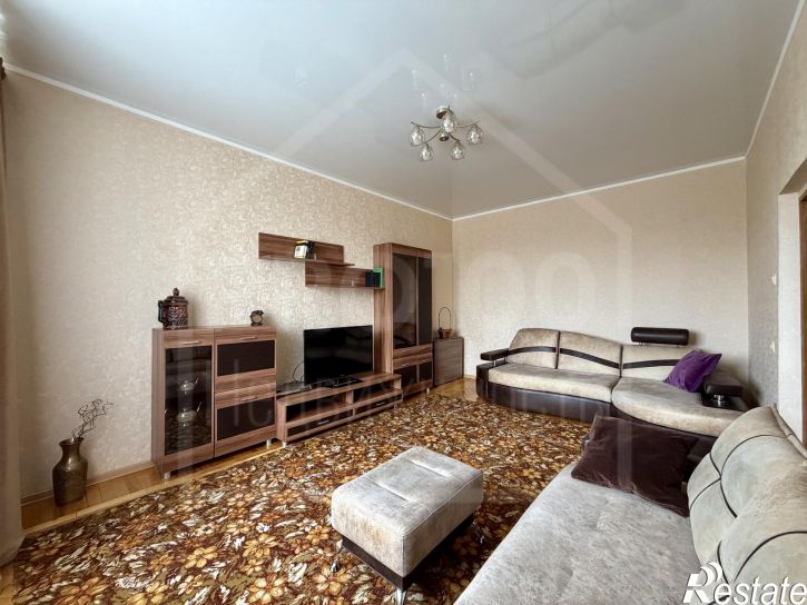 3-комн квартира р-н. Центральный,Октябрьская улица,98