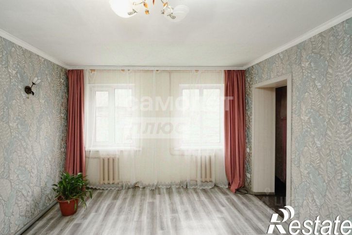 3-комн квартира Универсальная улица, 9,  д. 9