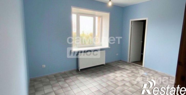 3-комн квартира улица Степанца, 3,  д. 3