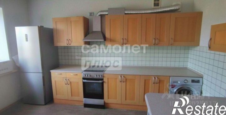 3-комн квартира улица Степанца, 3,  д. 3