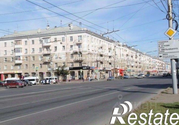 6-комн квартира проспект Карла Маркса, 10,  д. 10