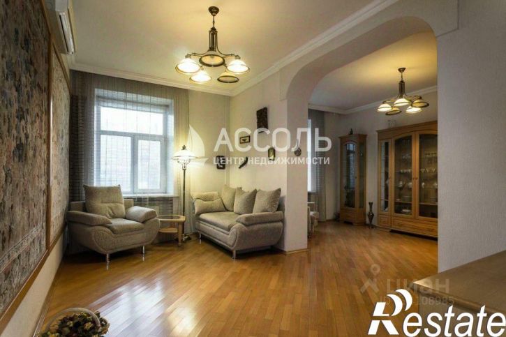 6-комн квартира проспект Карла Маркса, 10,  д. 10