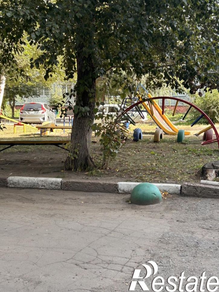 3-комн квартира ул Лукашевича, 5