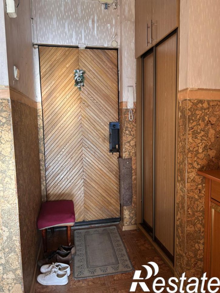 3-комн квартира ул Лукашевича, 5